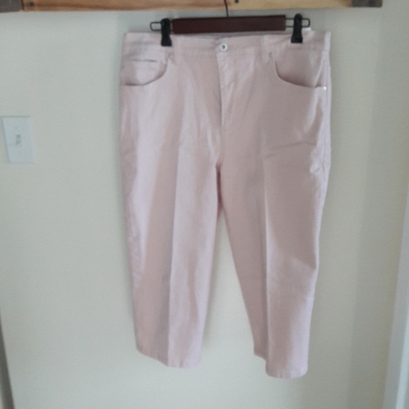 women's gloria vanderbilt amanda capris